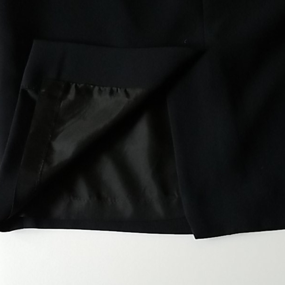 DKNY Skirt - Picture 3 of 3